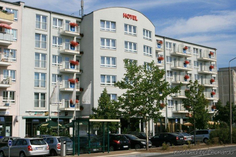 Ascot Bristol Potsdam