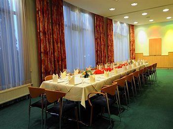 Ascot Bristol 4*