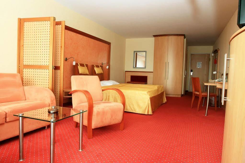 Ascot Bristol Hotel
